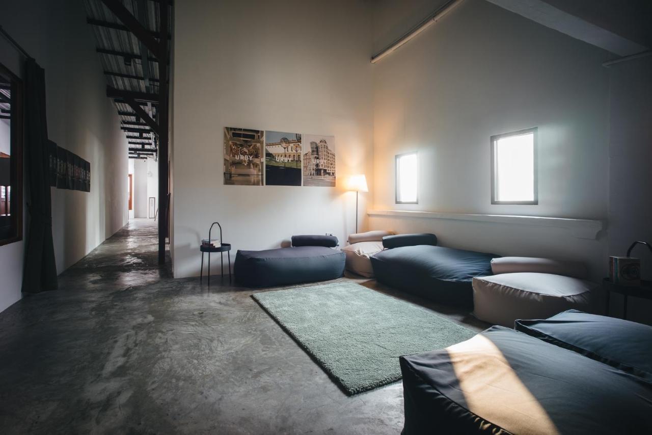 Hostel Urby Bangkok Zewnętrze zdjęcie